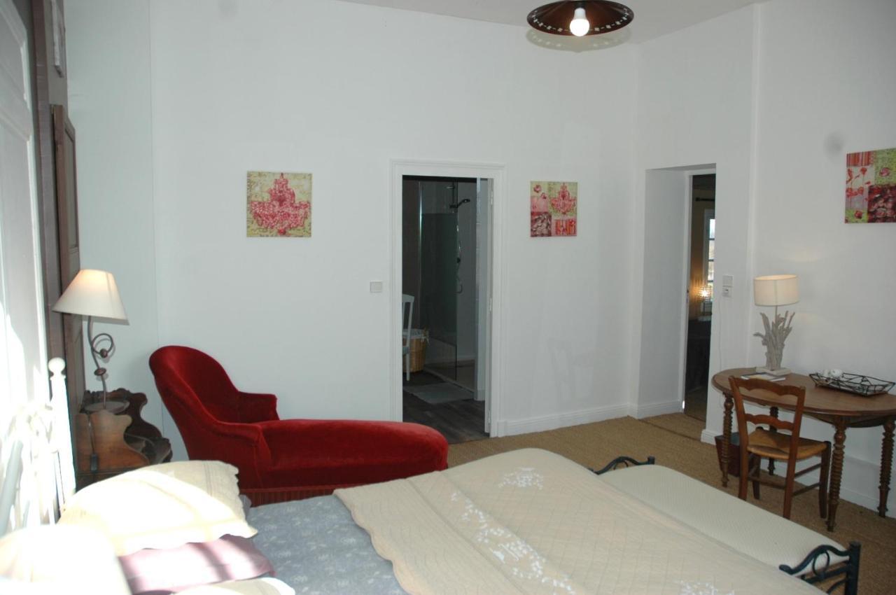 Domaine De La Queyssie Bed and Breakfast Saussignac Buitenkant foto